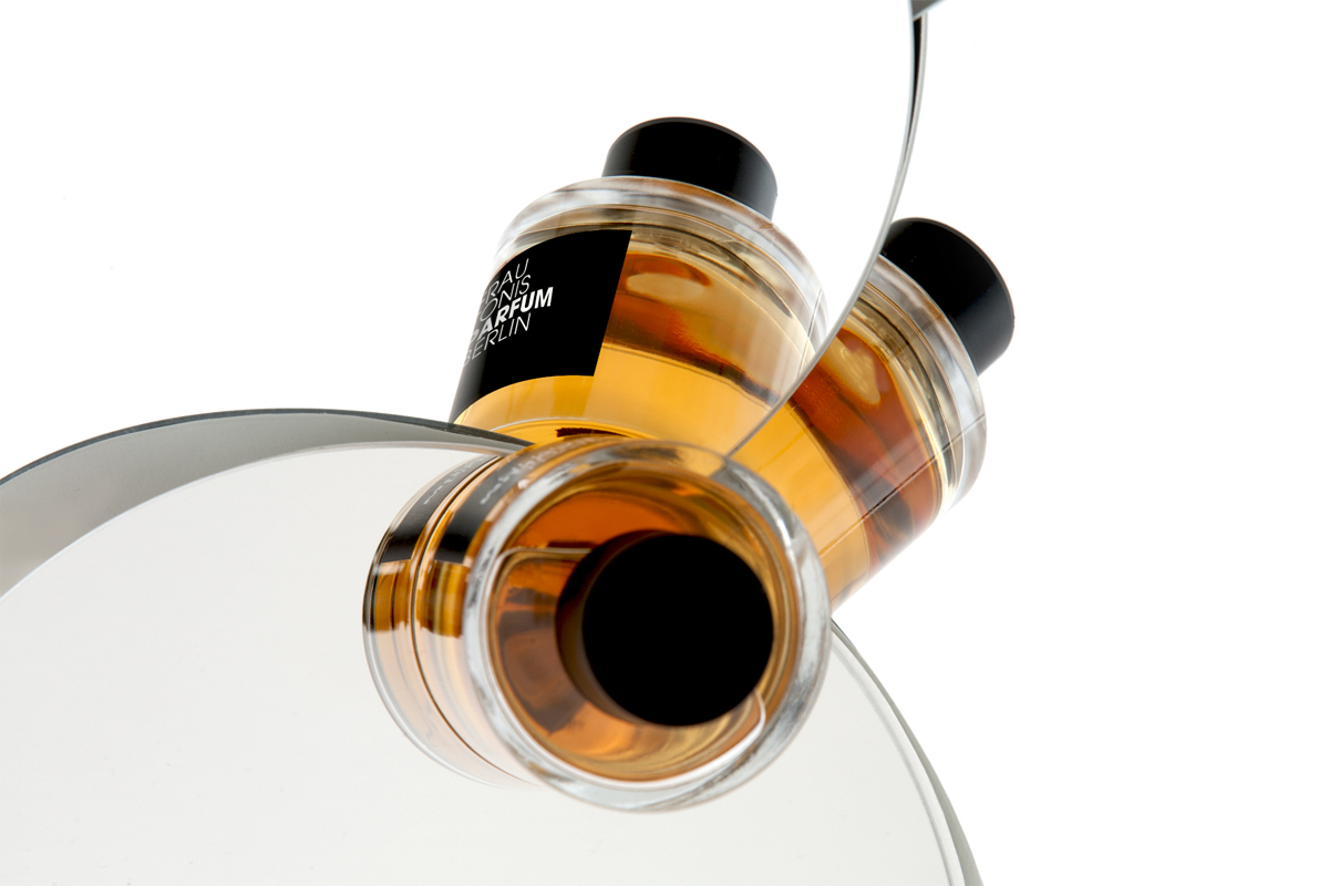 popintoberlin_paris_frautonis_bottle