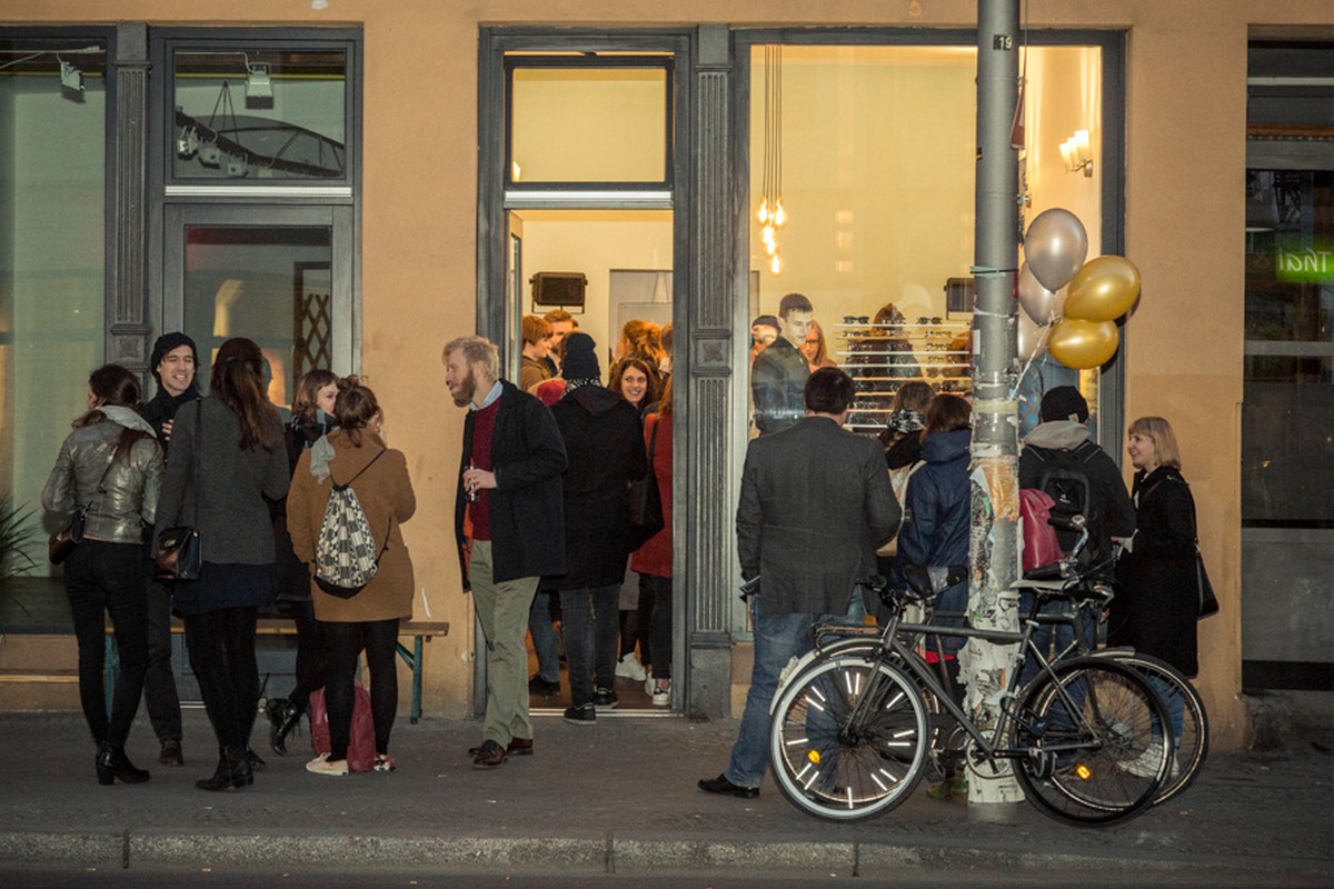 archibald_optics_pop_up_store_party1